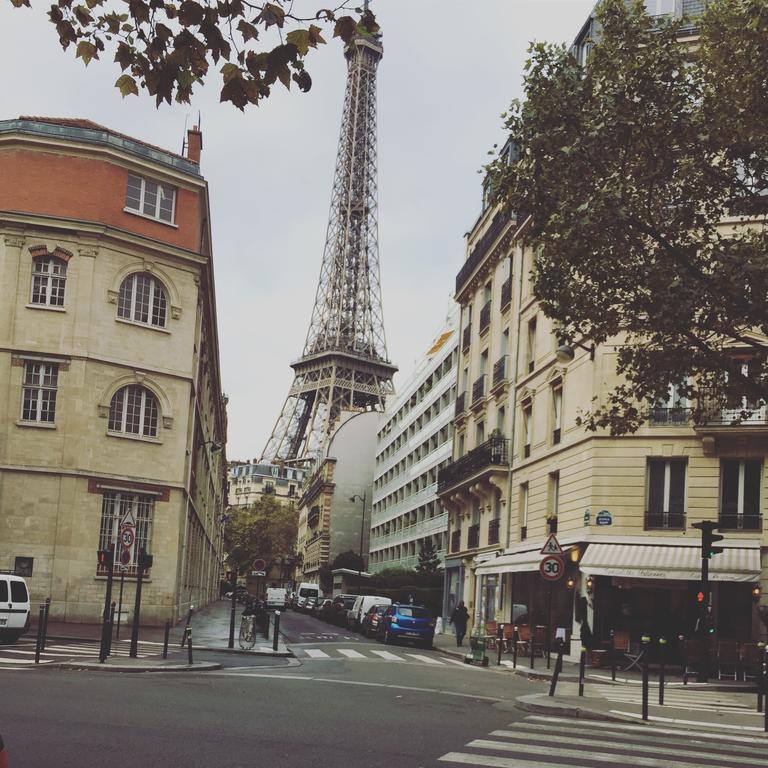 Eiffel Tower Champs De Mars Daire Paris Dış mekan fotoğraf
