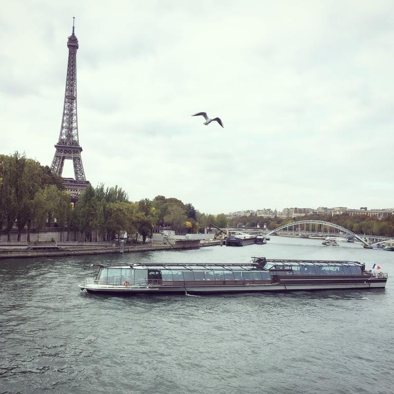Eiffel Tower Champs De Mars Daire Paris Dış mekan fotoğraf