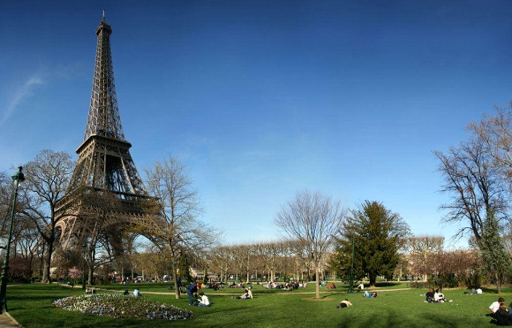 Eiffel Tower Champs De Mars Daire Paris Dış mekan fotoğraf